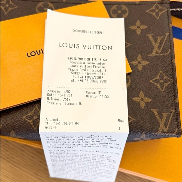 LOUIS VUITTON 2024 Monogram Canvas Toiletry Pouch 19 - Picture 12 of 13